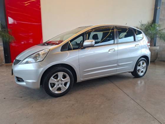 HONDA FIT 1.4 LXL 16V FLEX 4P MANUAL HONDA FIT 1.4 LXL 16V FLEX 4P MANUAL